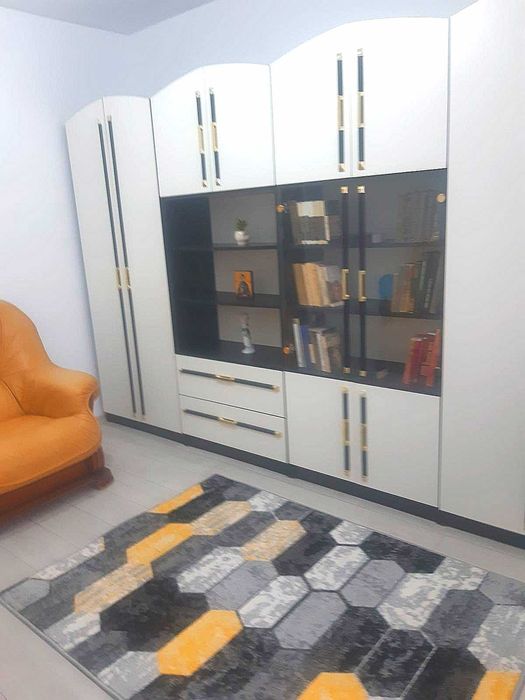 Vând apartament 2 camere Rogerius