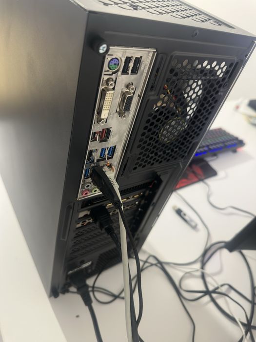 Calculator Gaming i5 ,16gb ram, rx 5700xt