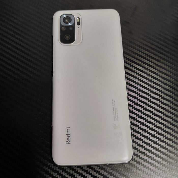 Срочно продам смартфон Redmi Note 10s