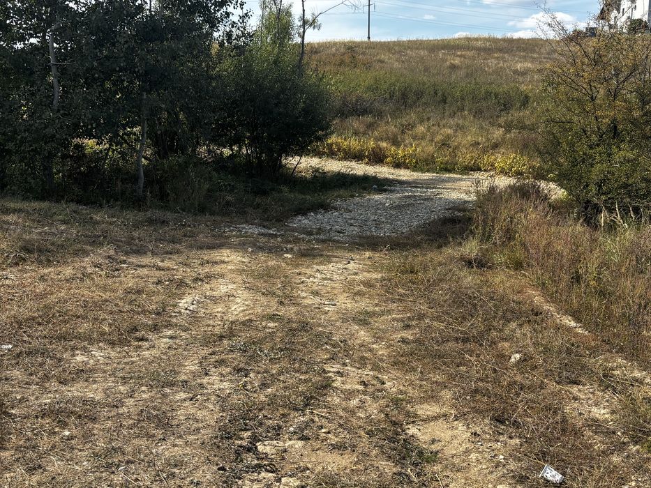 Parcele 300 mp teren intravilan Mosoaia, zona  Campului