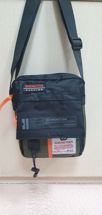 Сумочка мужская  на ремешке