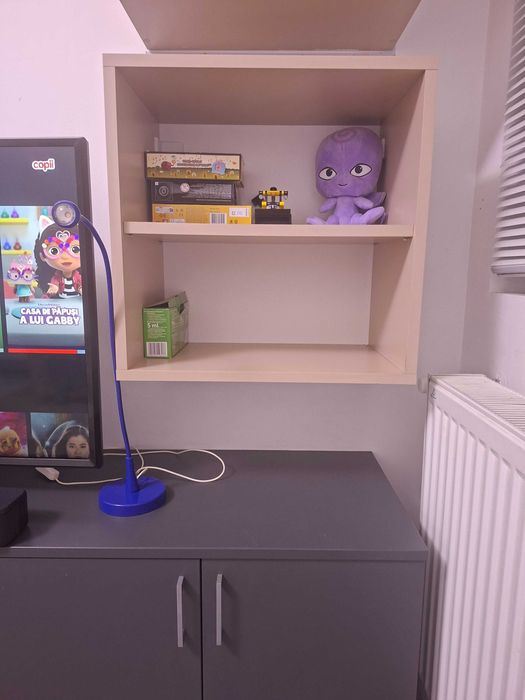 Living. Mobila ieftina