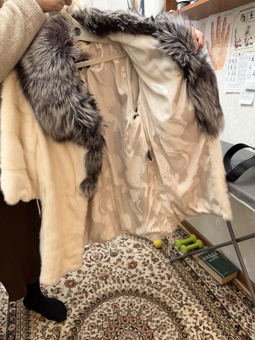 Продаю шубу норковую