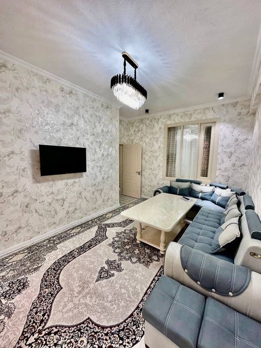 Vokzal UzGazoil Qizil dom