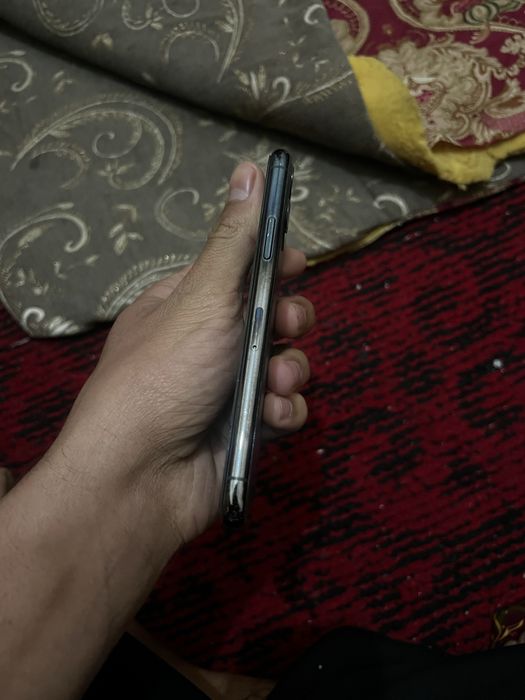 Iphone 11 pro Radnoy xolati zur