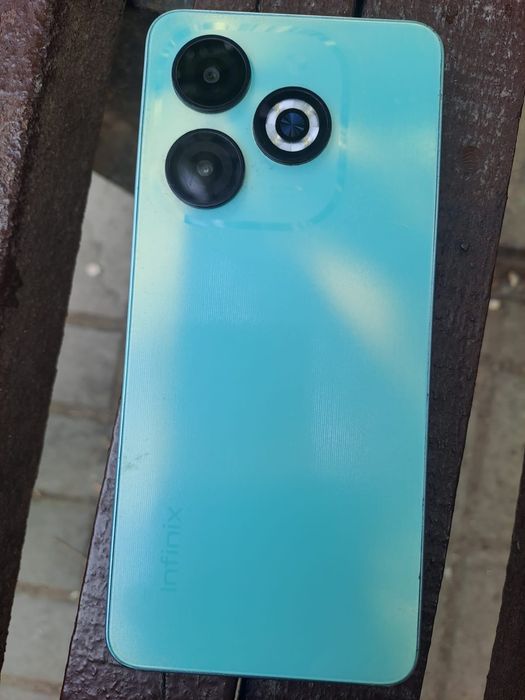 Infinix smart 8 64гб