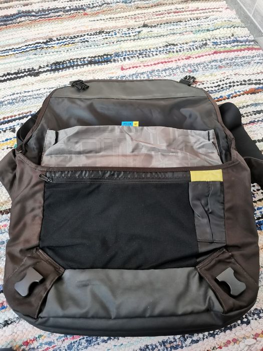 Vând geantă laptop