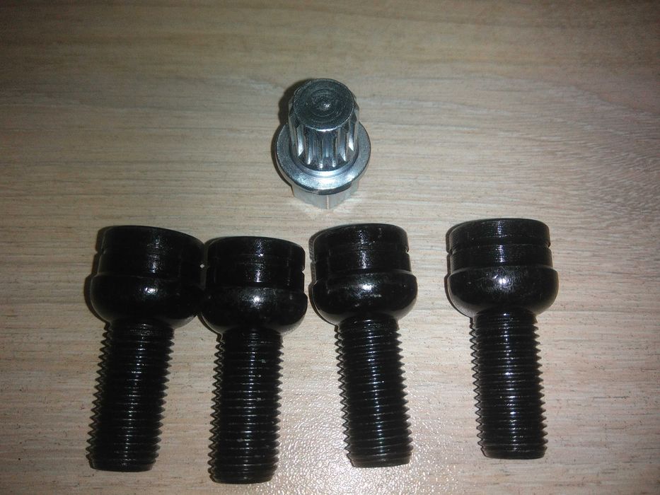 Комплект секретни болтове за джанти VAG