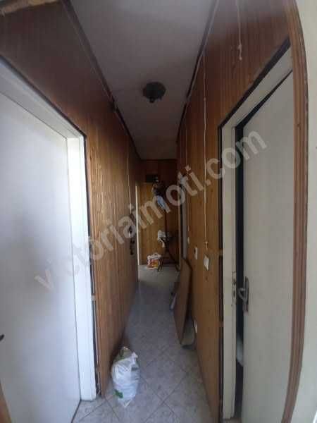 Дава се под наем Двустаен апартамент в Велико Търново, Зона Б - 45 кв.м за 153 € - Снимка #1