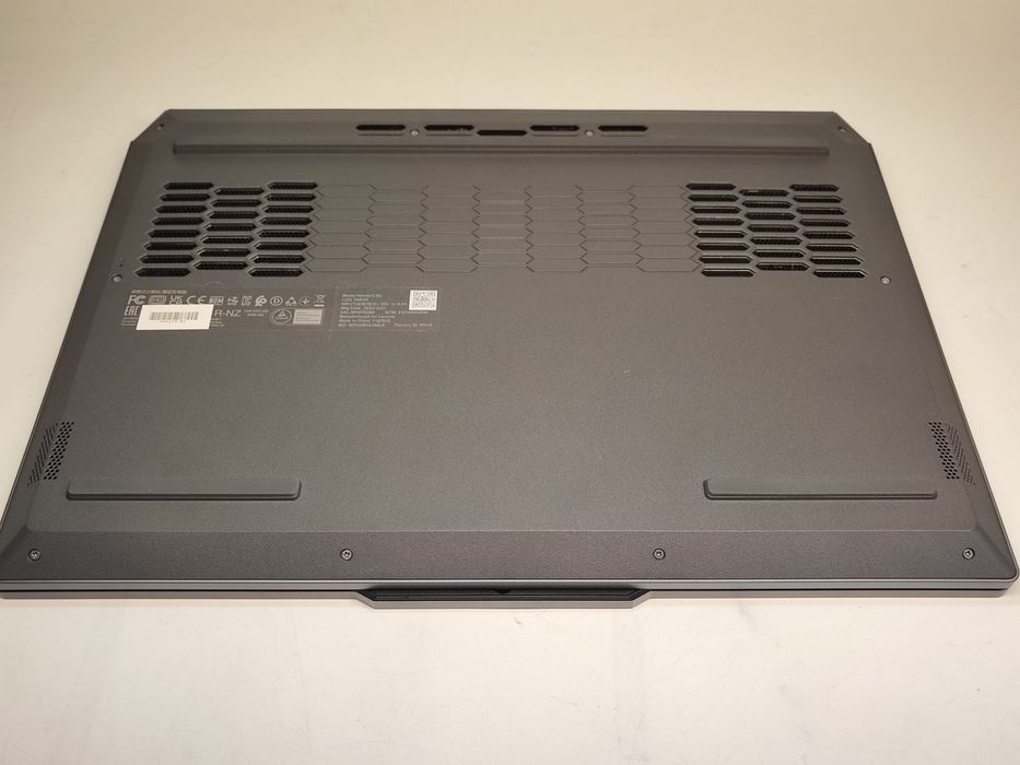 Lenovo LOQ 15IRX9 i7-13650HX 2.6Ghz RTX 4050 6GB | #D94473