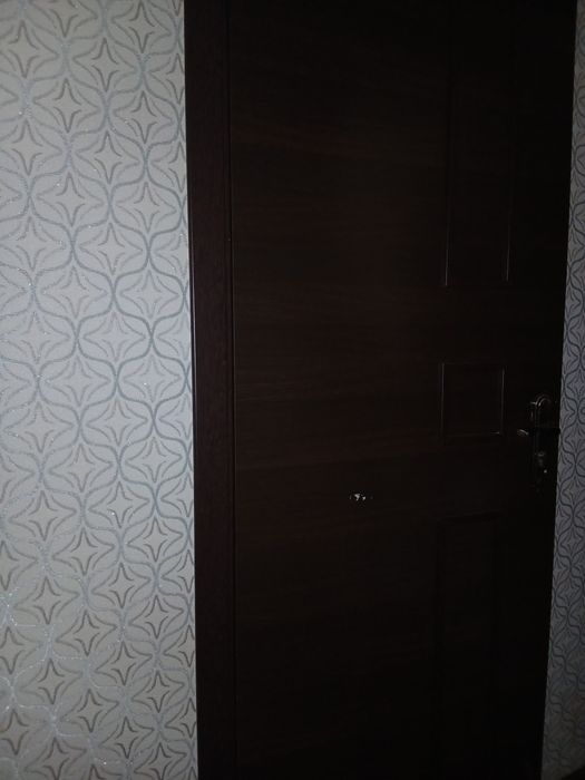 Продается двери 6 штук договорная