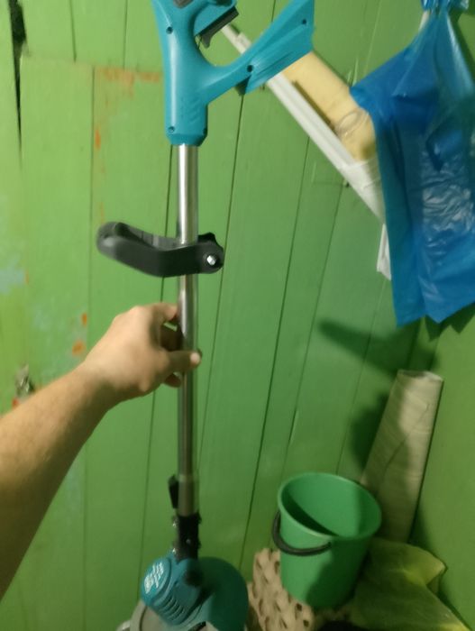 Продам тример ак