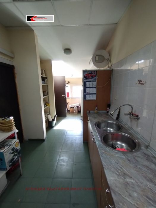 Дава се под наем Заведение в София, Център - 160 кв.м за 2040 € - Снимка #9