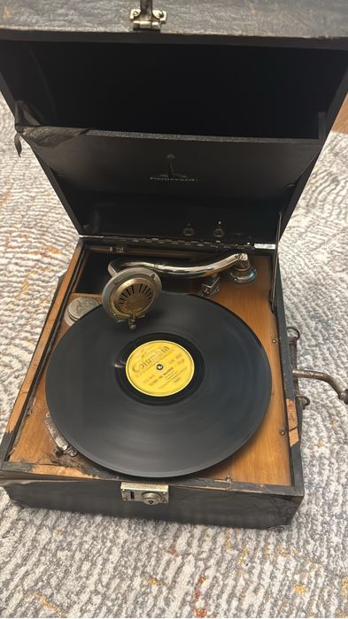 Patefon functional