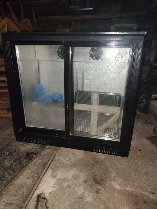 Двойна подбарова витрина