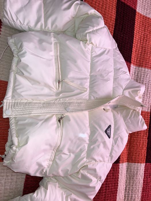 Прлдам куртку ,новый