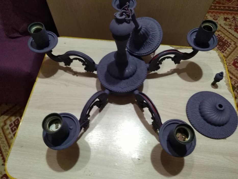 Продам люстру крашенную