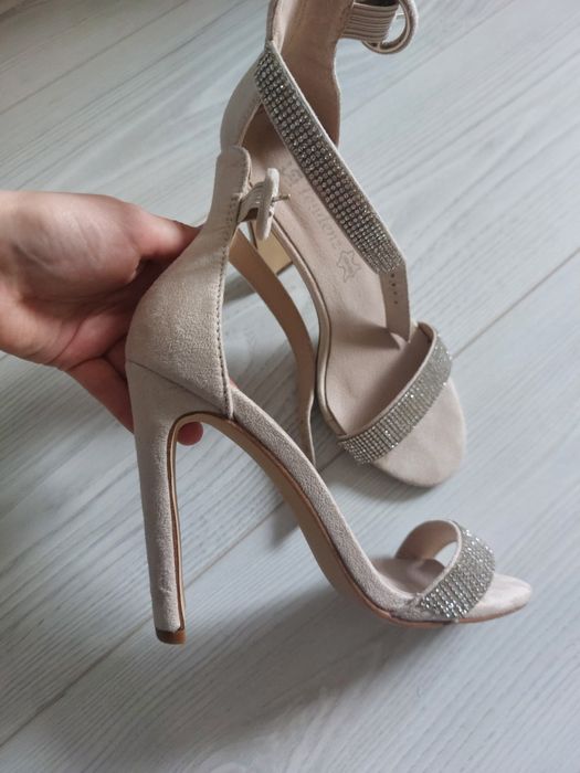 Дамски обувки на ток, сандали на ток