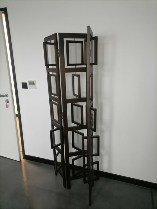 Маса и гардероби