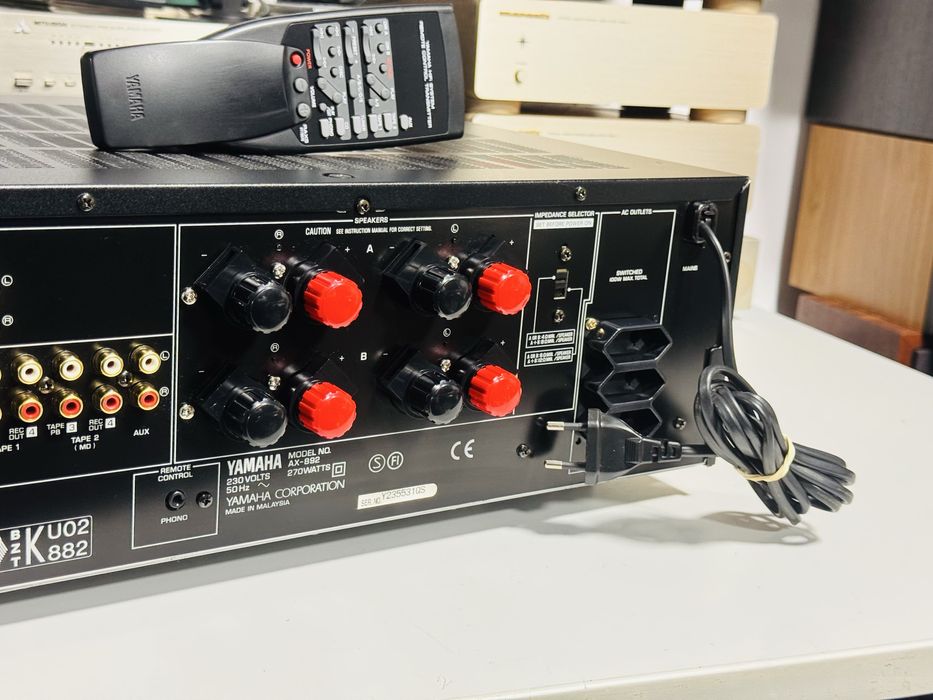 Amplificator de fidelitate YAMAHA AX-892,telecomandă,115W/canal 8ohmi