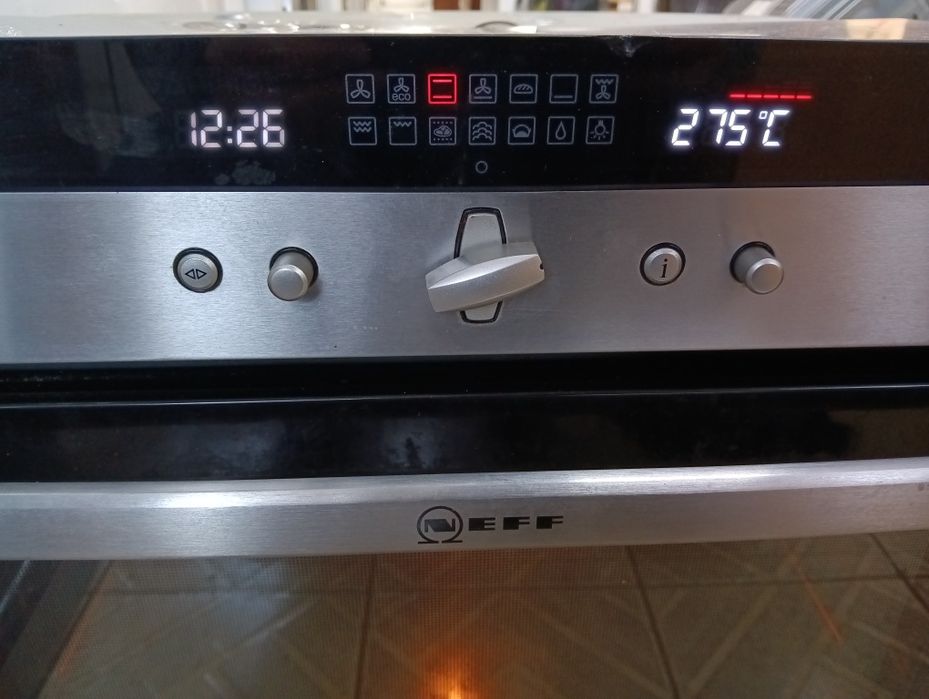 Фурна за вграждане с прибираща се врата Neff Made in Germany Гаранция