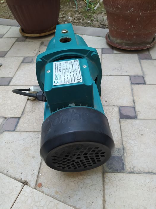 Водяной насос самовсасывающий