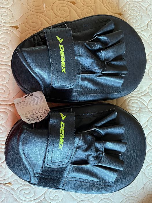 Лапы для спорта , цена за пару 9000