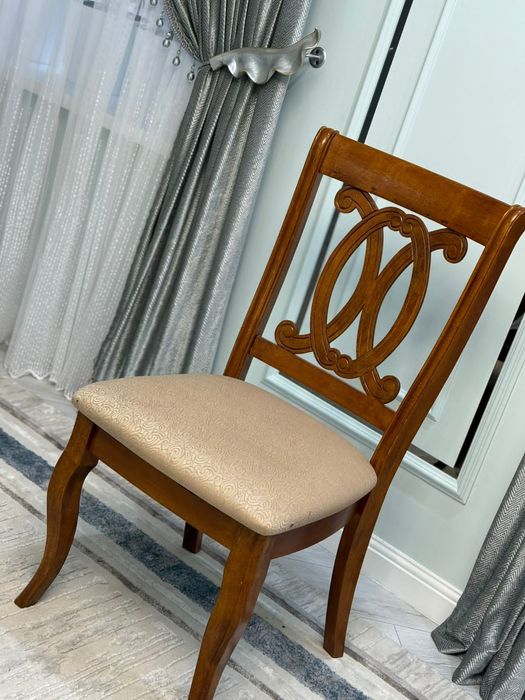 стулья из натурального дерева