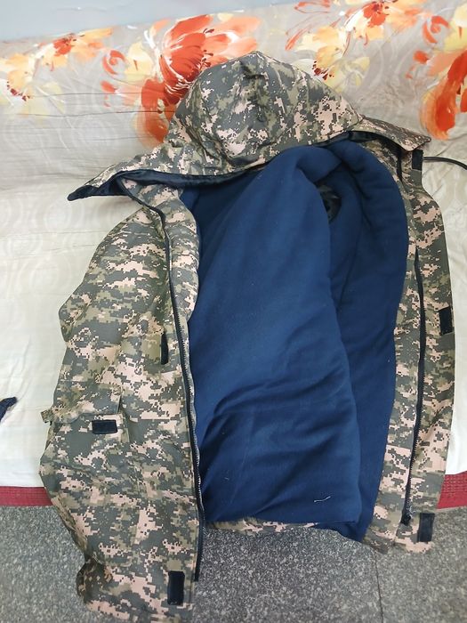 Продам бушлат 10000тенге