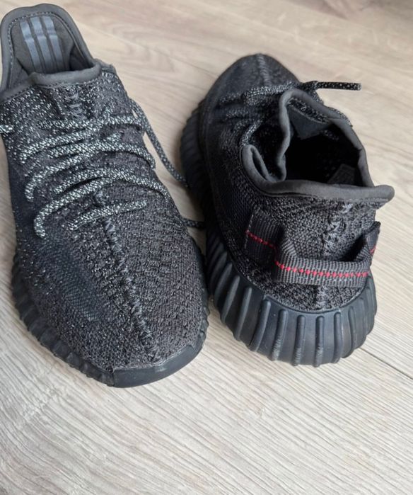 yeezy 350 v2 reflective original