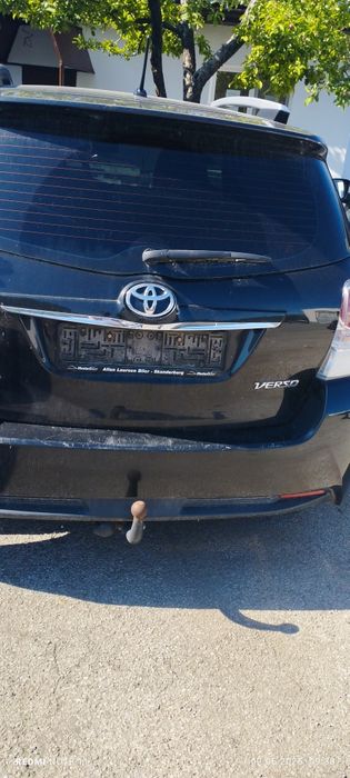 Теглич Тойота авенсис седан ,мазда 3 седан ,митсубиши ASX , Toyota Cor