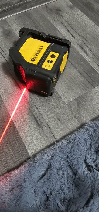Laser Dewalt DW088