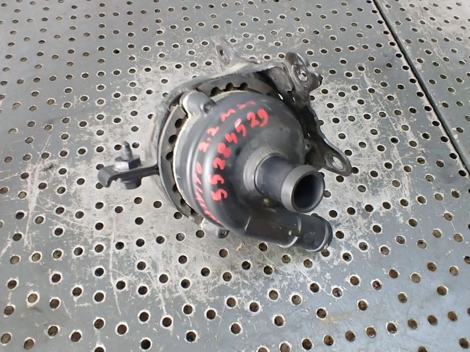 pompa auxiliara apa 2.2 d 55284529  alfa romeo giulia stelvio 52076512