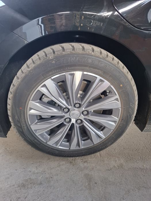 225/55R18, 235/55R18 zimniy Honqgi eqm5