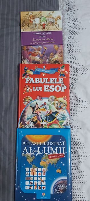 Carti copii/adolescenti, lectura scoala: multe carti