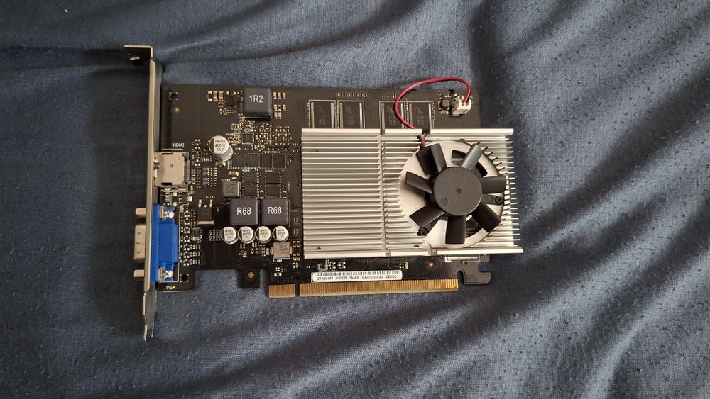 Placa video asus  Nvidia gtx 950m 2 gb