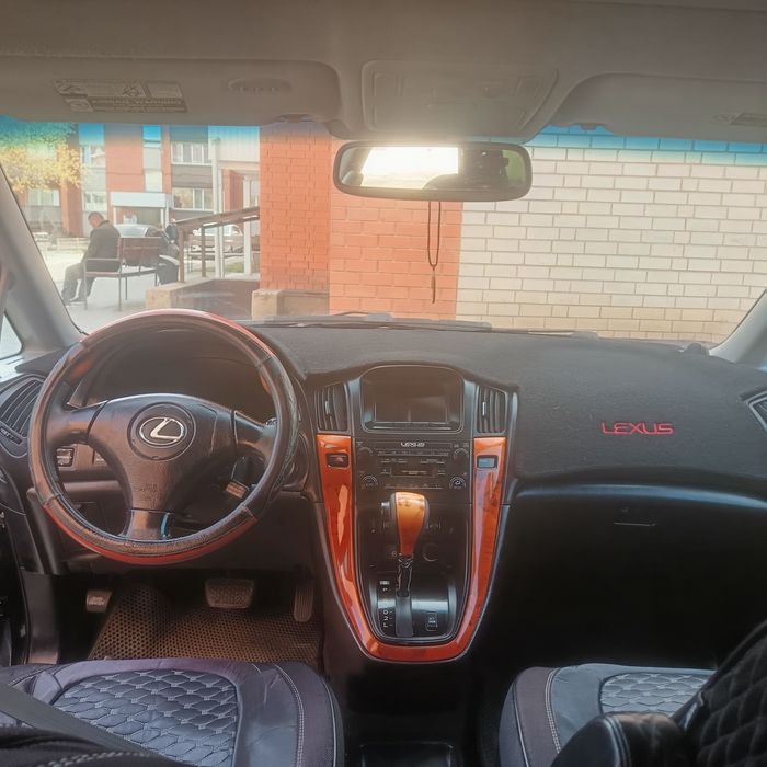 Продам Lexus RX300
