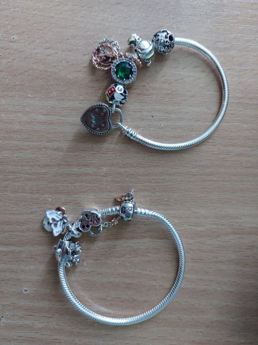 Сребърни Pandora гривни и талисмани