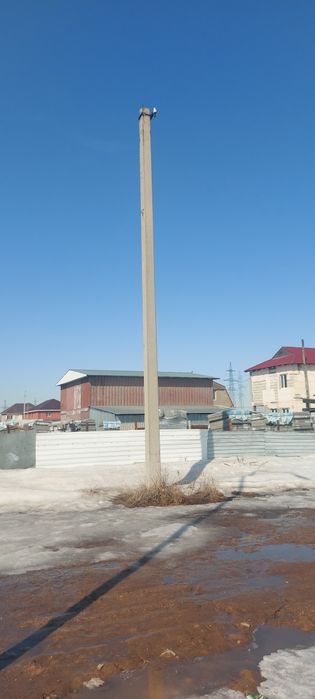 Бетонные столбы с опорами