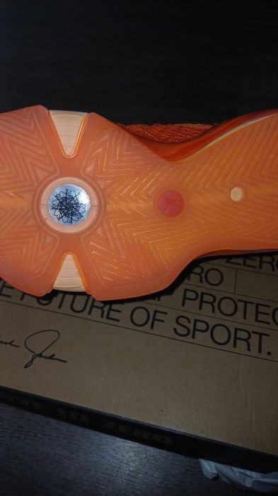 Дамски маратонки Nike Jordan на звезди