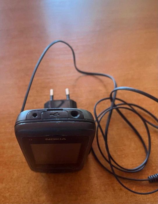 Vând Nokia C2-05 - cameră funcțională + încărcător