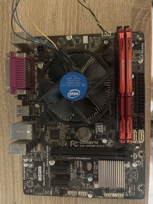 Vand placa de baza gigabyte socket 1150 + 16gb ram ddr3