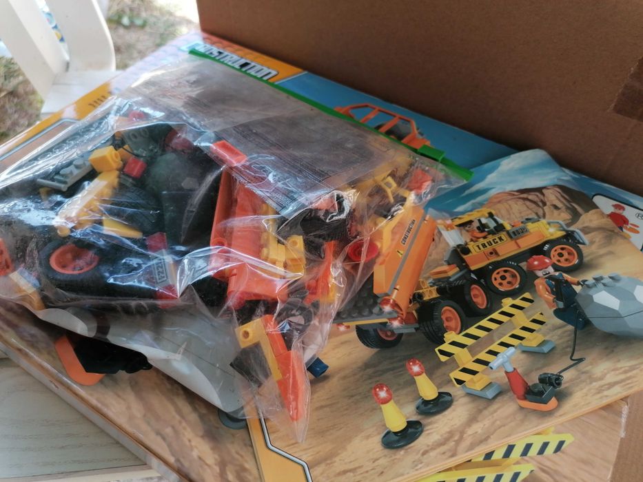 Joc tip lego - camion