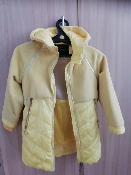 Продам куртки зимние и весенние
