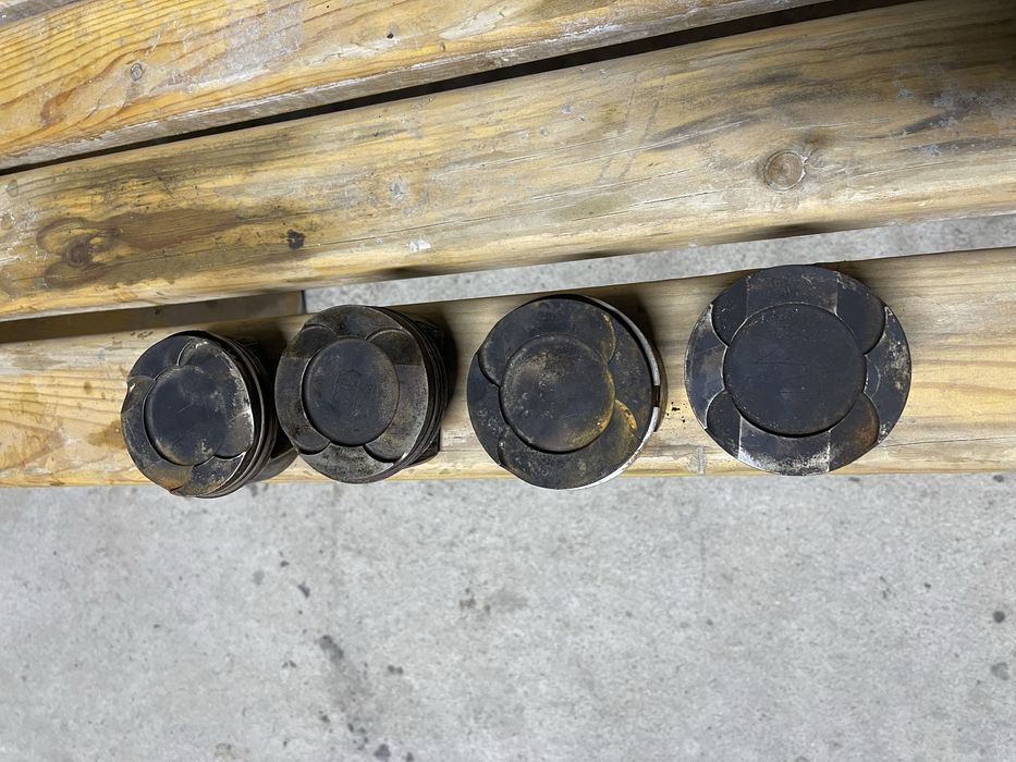 Поршня BMW N20.