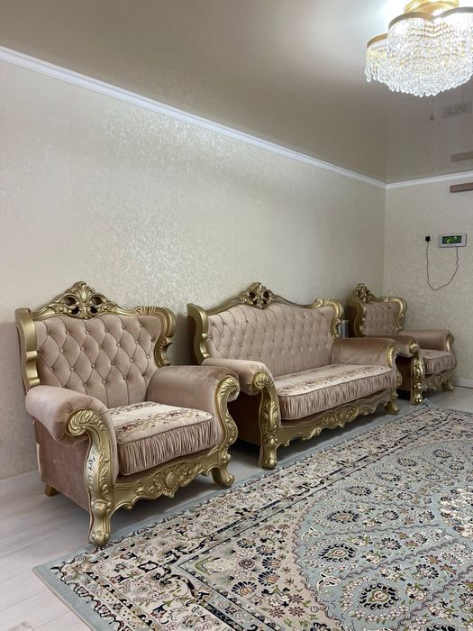 Диван сатылады.  Сост хорошие.