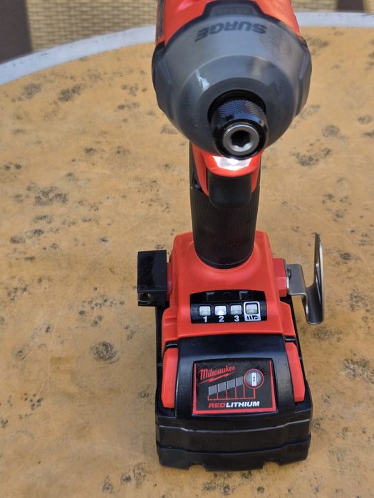 Винтоверт MILWAUKEE M18 FQId