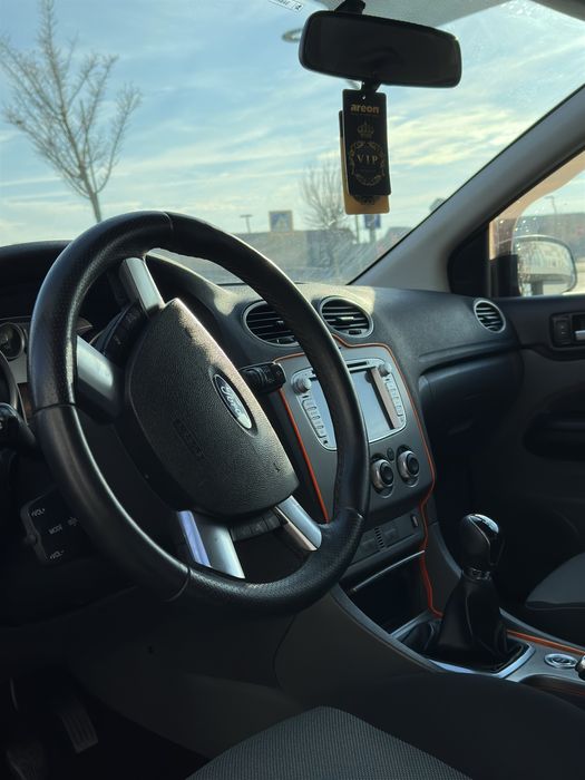 Ford Focus 1.6(Diesel)