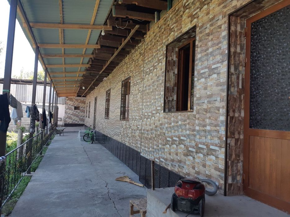 Eshik va romlar o‘rnatish xizmati.