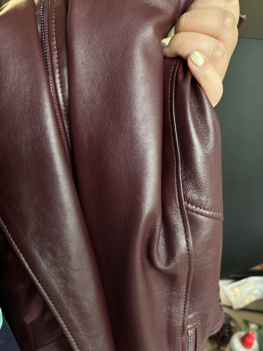 Продам кожаную куртку